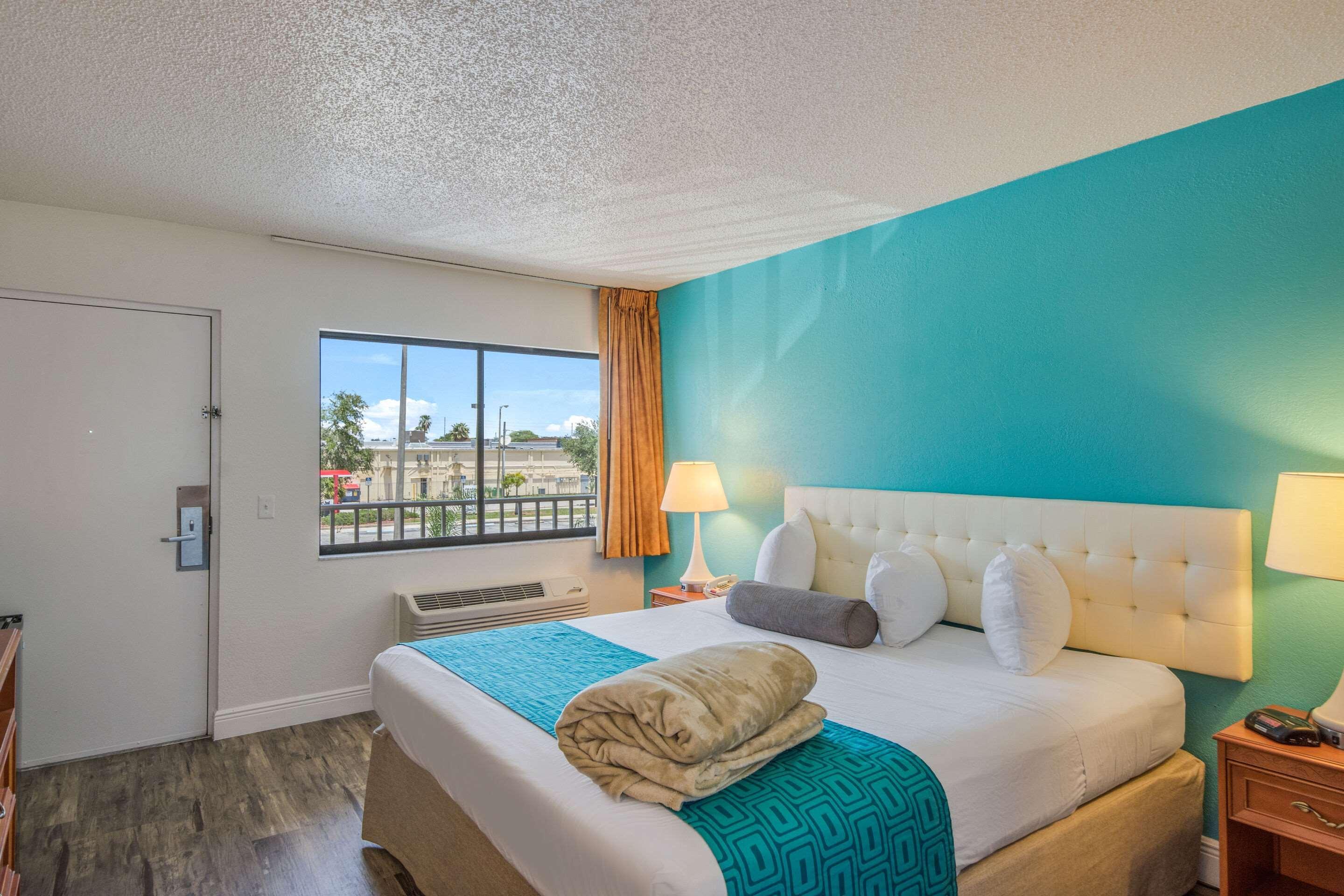 Rodeway Inn Port Richey North Exteriör bild