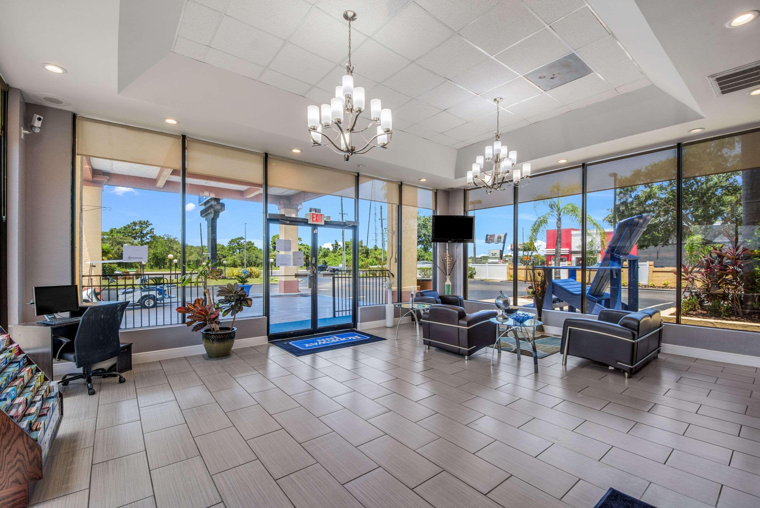 Rodeway Inn Port Richey North Exteriör bild